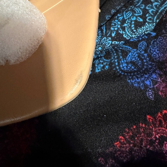 Bnwt 7.5 A New Day Women's Beige Strappy Sandals new never worn small scuffs - Picture 6 of 8